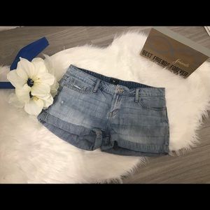Denim distressed shorts